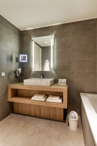 Bathroom 4, Van der Valk Hotel Breda, Breda