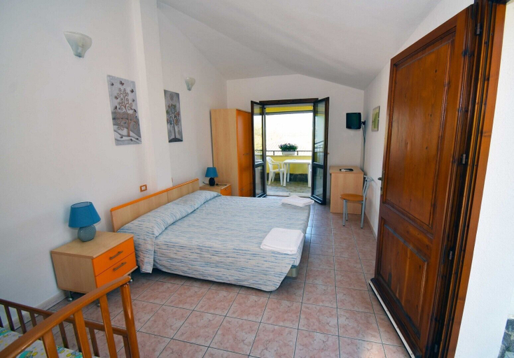 Bedroom 2, La Corte degli Ulivi Hotel Ristorante, Ogliastra