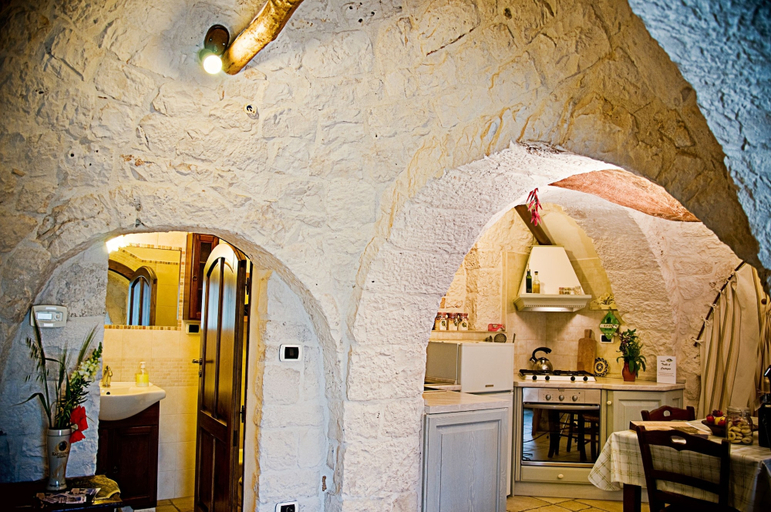 Food & Drinks 5, Trulli il Castagno, Taranto