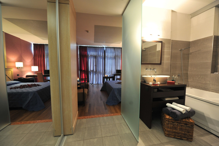 Bathroom 5, Hotel Antares, Verona