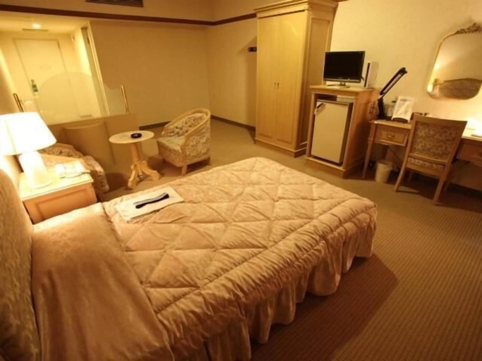 Bedroom 3, Nogami President Hotel, Iizuka