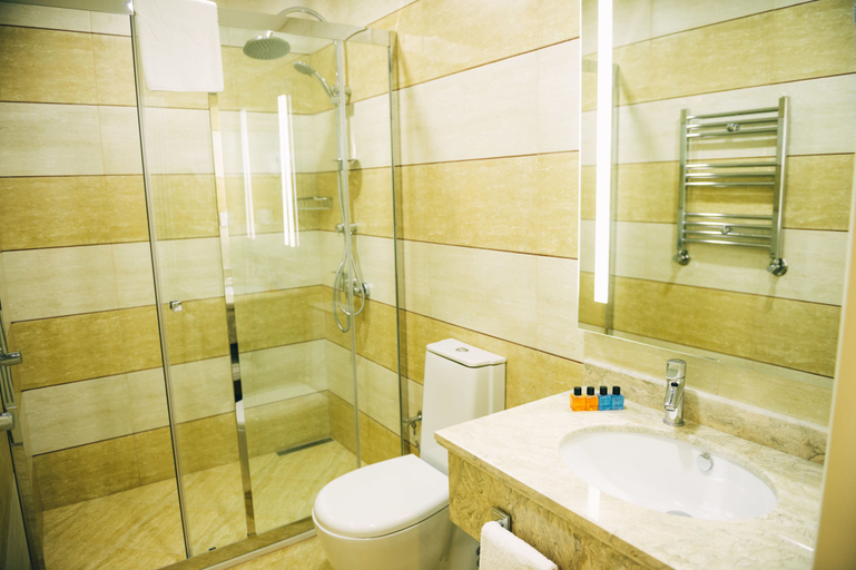 Bathroom 3, Emerald Suite Hotel, Baku