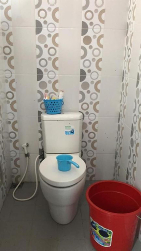 Bathroom 3, Hallonetto Homestay, Kulon Progo