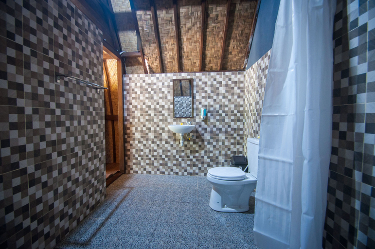 Bathroom 4, Gati Cottage, Klungkung