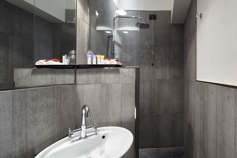 Bathroom 4, Hotel Palazzetto Rosso, Siena