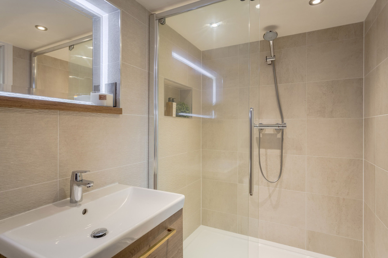 Bathroom 4, Heritage Mews, Nottingham
