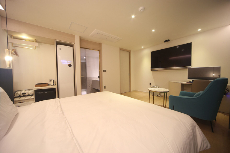 Bedroom 4, H Avenue Hotel, Dongnae