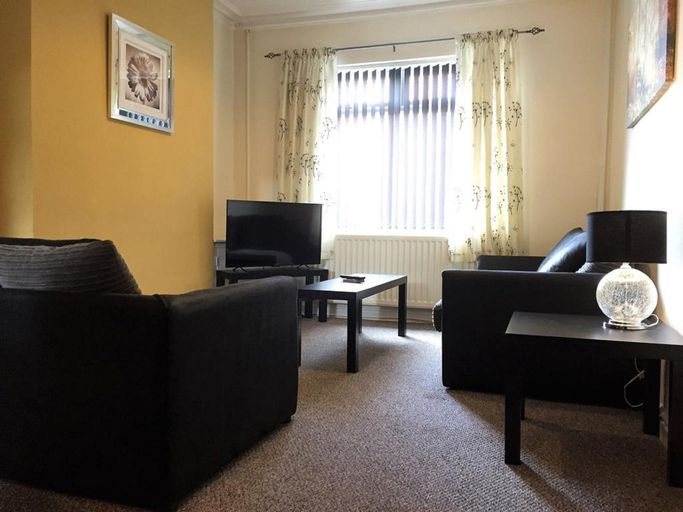 Others 4, Royle House, Cheshire West and Chester
