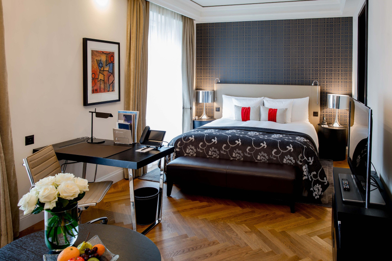 Bedroom 3, Hotel Schweizerhof Bern & Spa, Bern