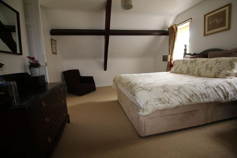 Bedroom 2, Prince Hill House, Wiltshire