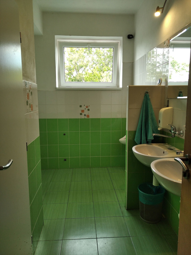 Bathroom 3, Motel Grádo, Praha 5