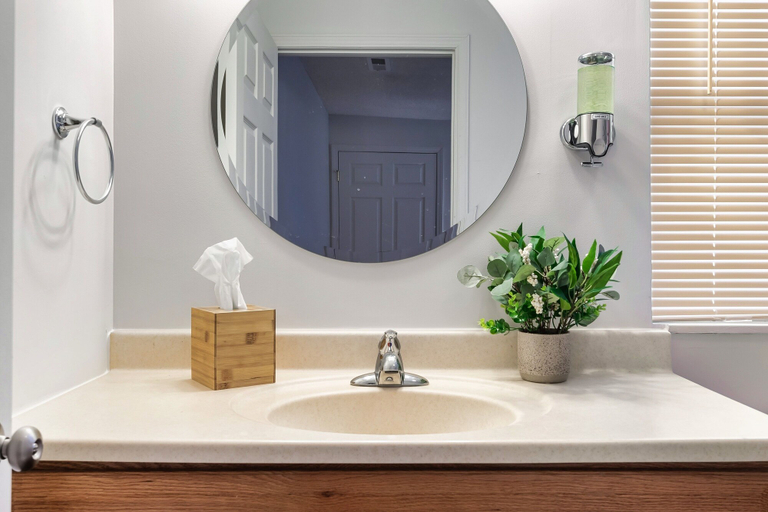 Bathroom 3, Lakeside Cottage, Jefferson