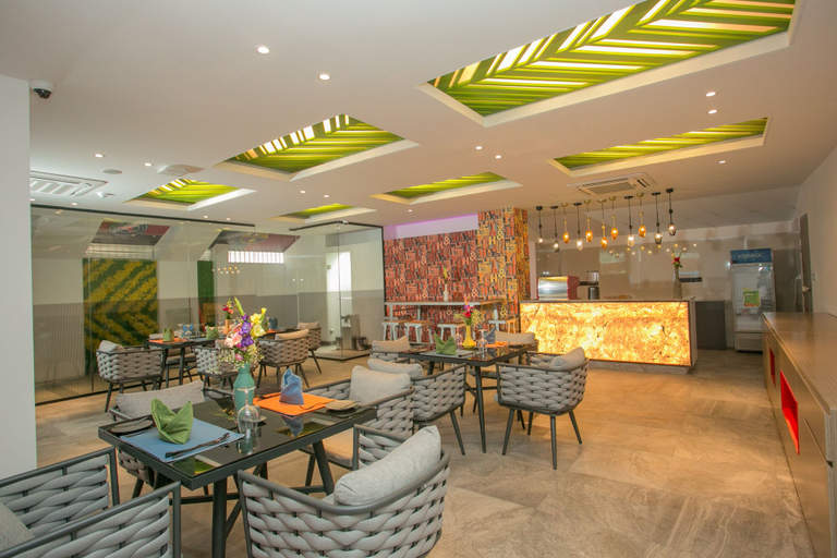 Food & Drinks 5, Hotel Omni Residency, Dhaka