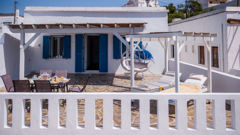 Exterior & Views 2, The Veranda of Gavrion - Premium Cycladic House, South Aegean
