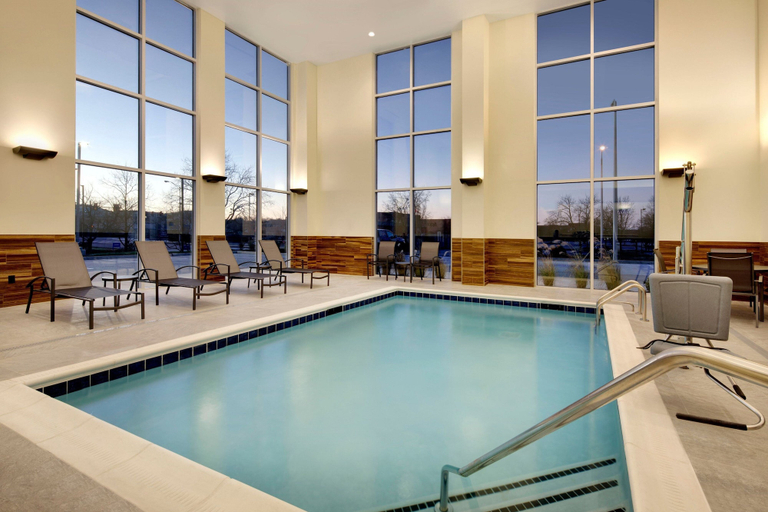 Sport & Beauty, Fairfield Inn & Suites by Marriott Franklin Cool Springs, Williamson