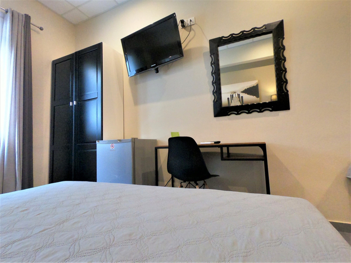 Bedroom 5, Hotel Achillion, Attica