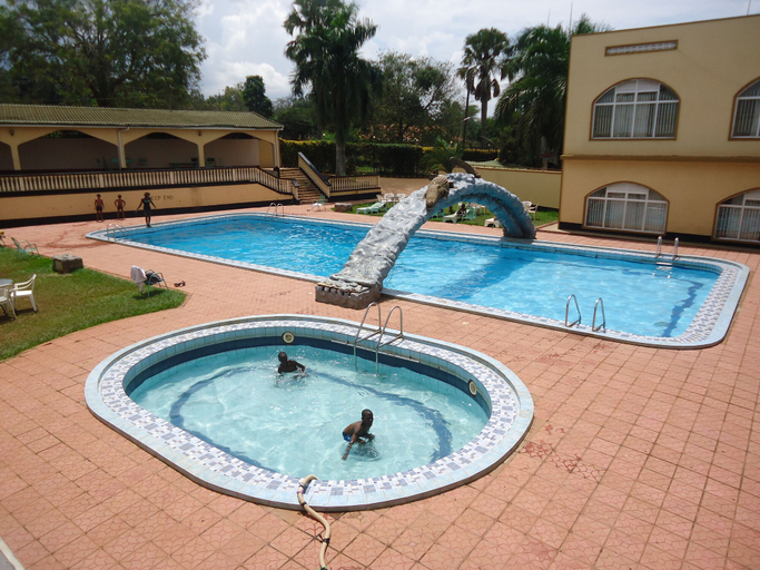 Sport & Beauty 5, Brisk Hotel Triangle, Jinja