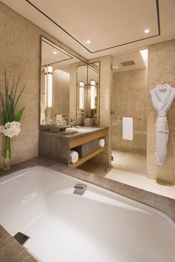 Bathroom 5, Hyatt Regency Shenzhen Airport, Shenzhen