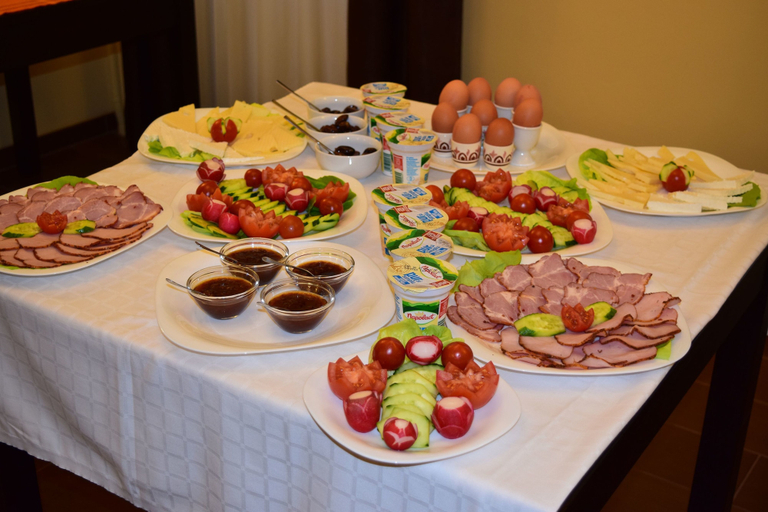 Food & Drinks, Pensiunea Cabana Sestina, Lunca Bradului