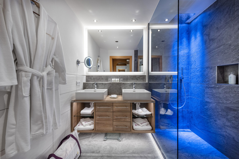 Bathroom 5, Tannenhof Alpines Lifestyle Hotel, Sankt Johann im Pongau