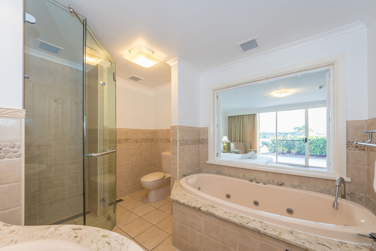 Bathroom 5, Harrington River Lodge, Greater Taree