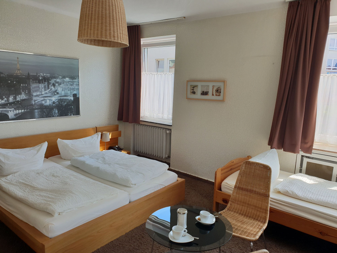 Bedroom 4, Südhotel, Paderborn