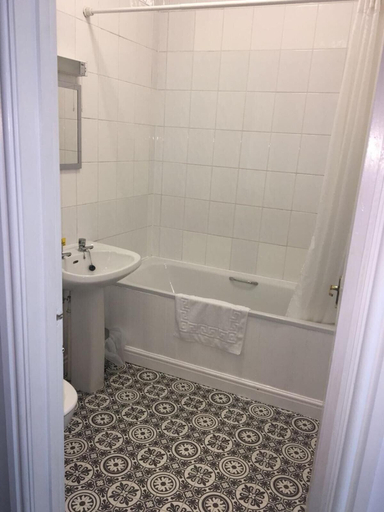 Bathroom 3, The Waverley Hotel, Cumbria