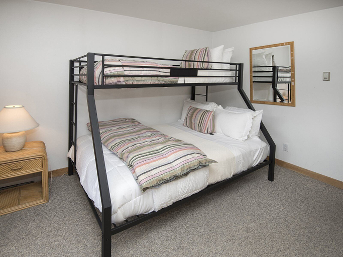 Bedroom 3, Scorpio Condo, Eagle