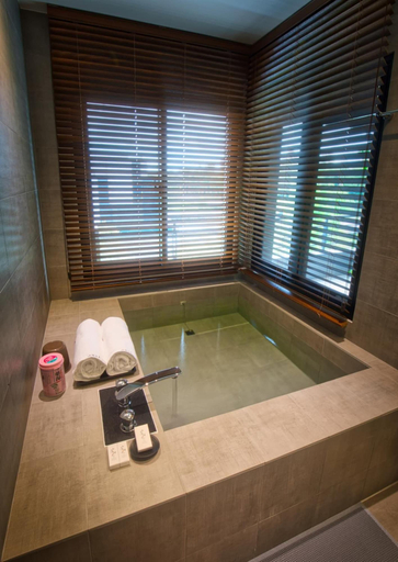 Bathroom, The Sunbeam Hideaway Bed & Breakfast, Yilan