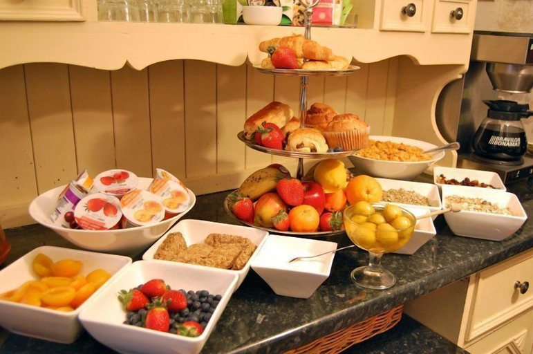 Food & Drinks 5, Woodlands Guest House Windermere, Cumbria