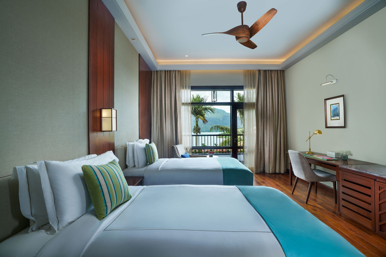 Bedroom 3, Taj Wayanad Resort & Spa, Kerala, Wayanad