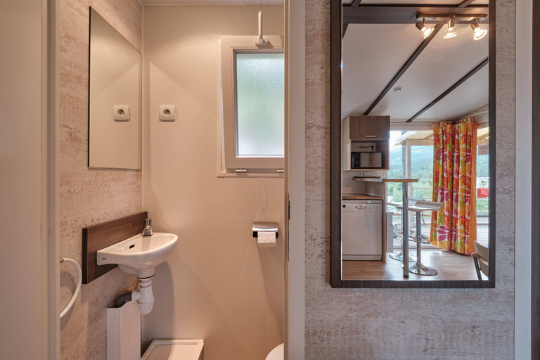 Bathroom, Camping Repòs del Pedraforca, Barcelona