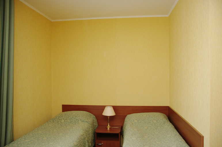 Bedroom 3, Brigantine Hotel, Water body
