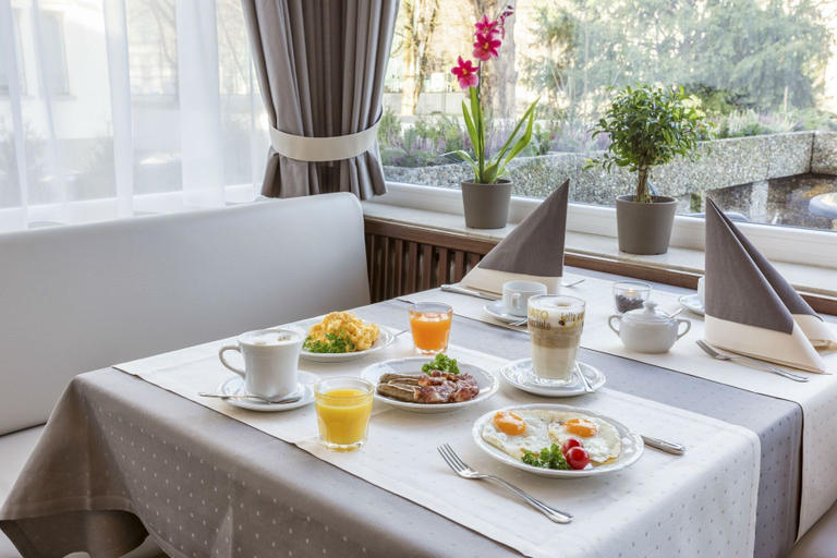 Food & Drinks 5, Villa Westend Hotel an der Messe, Frankfurt am Main