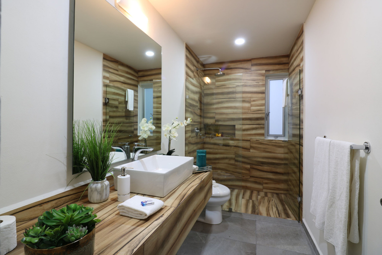 Bathroom 4, The Furlough Fur402, Cozumel