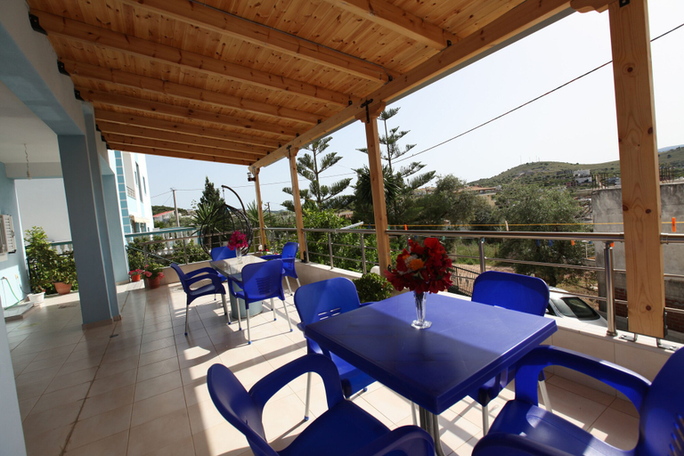 Food & Drinks, Joni Apartaments, Sarandës
