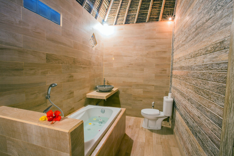 Bathroom 5, TS Hut Lembongan, Klungkung