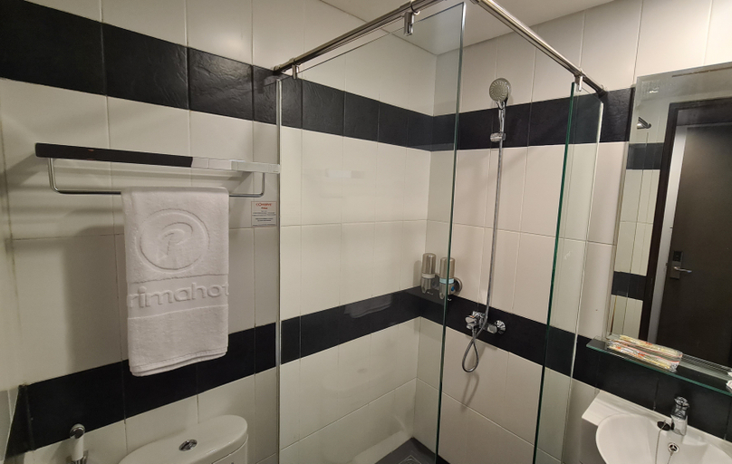 Bathroom 5, d'primahotel Lagoi Bintan, Bintan Regency