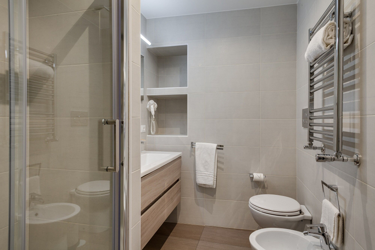 Bathroom 5, Charme & Chic Luxury, Rome