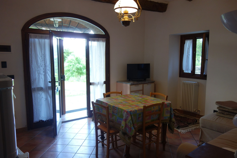 Dining Room 4