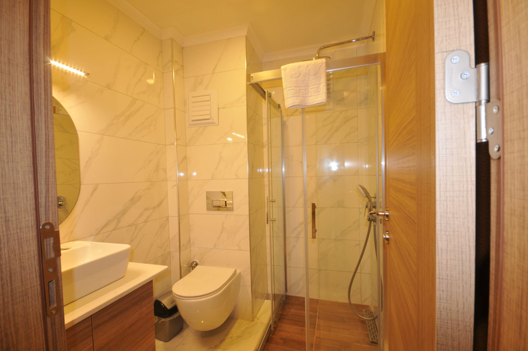 Bathroom 5, Isla Apartments, Marmaris