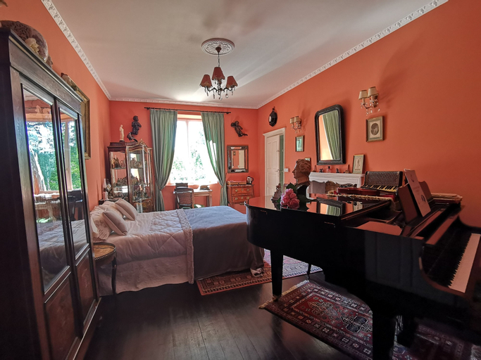Bedroom 3, Presbytere, Vosges