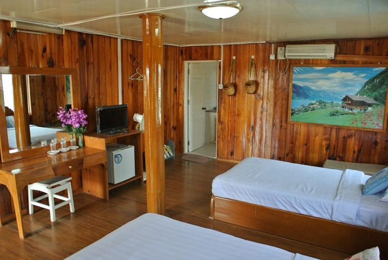 Bedroom 2, Bright hotel, Taunggye