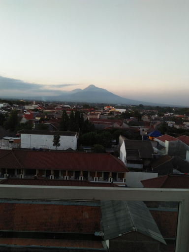 Exterior & Views 5, Shamrock Jogja Vivo Apartment, Sleman