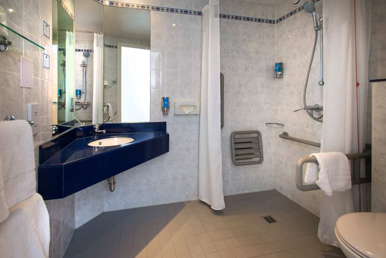 Bathroom 4, Holiday Inn Express LICHFIELD by IHG, Staffordshire