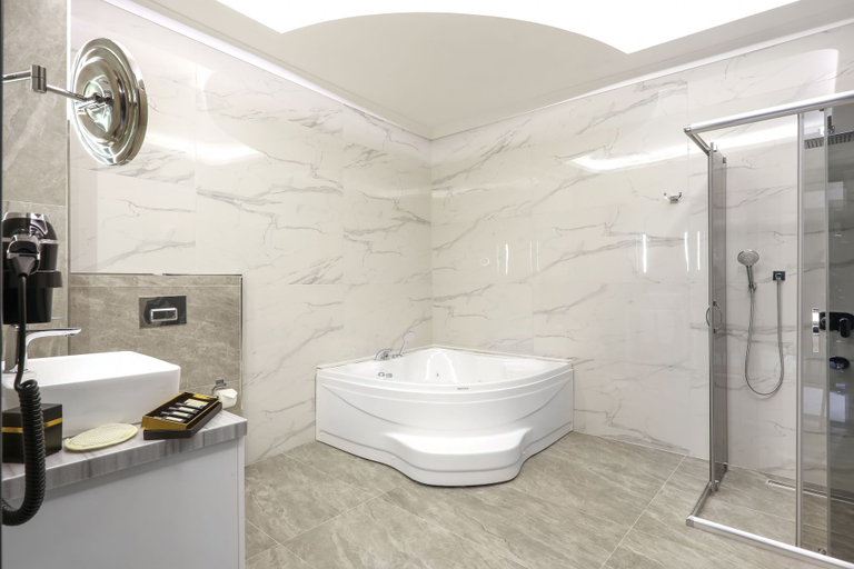 Bathroom 5, Aileena Hotel & Villas, Kartepe