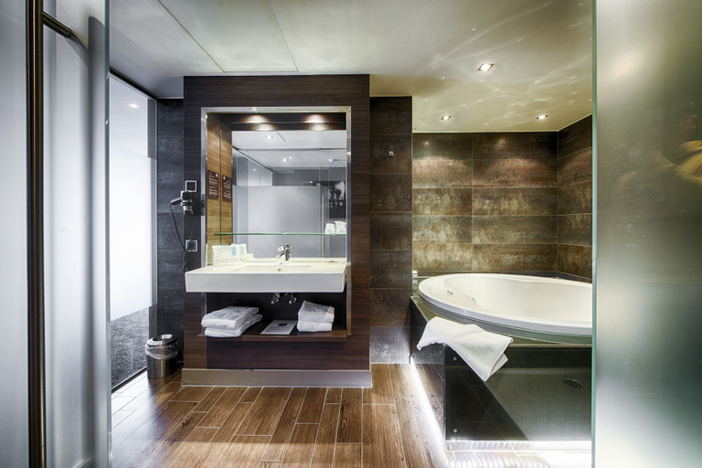 Bathroom 5, Van der Valk Hotel Gilze - Tilburg, Gilze en Rijen