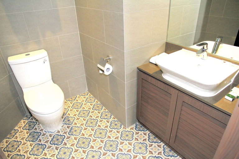Bathroom 4, Largos Hotel, Kowloon