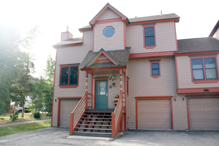 Exterior & Views, Victorian Gables G, Summit