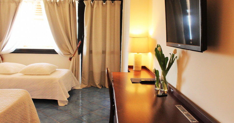 Bedroom 4, Hotel Puntaquattroventi, Napoli